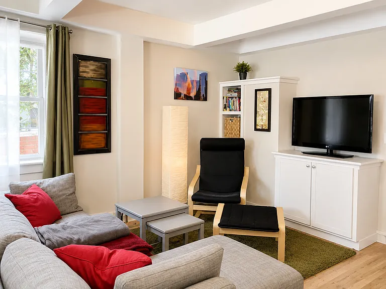 126 Charles St #2 — Photo 9