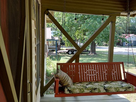 Porch swing