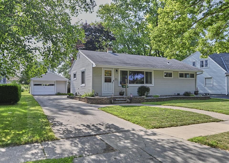1st image of W63N315 Hillcrest AVENUE