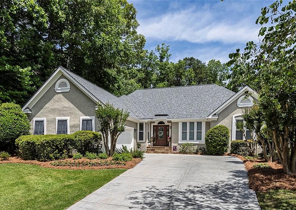 1st image of 1104 Fox Creek Ct