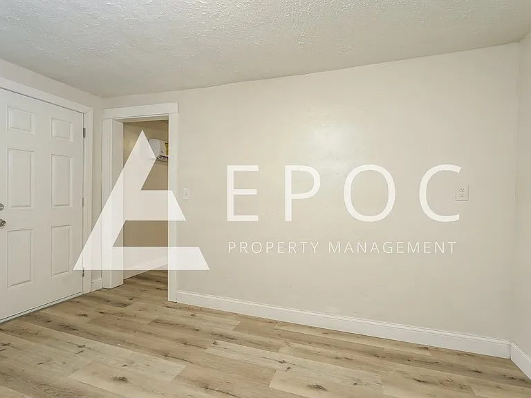 1021 Richland St #B — Photo 10