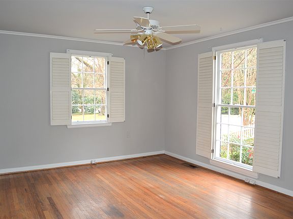 5th image of 388 Collier Rd NW