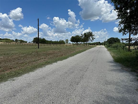 3rd image of 262 County Road 3735