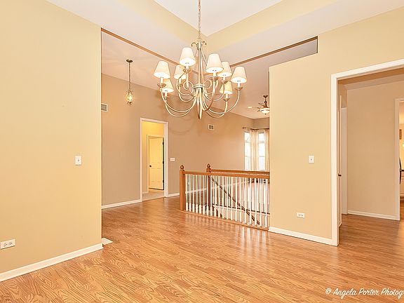 5th image of 3631 Creekside Ct