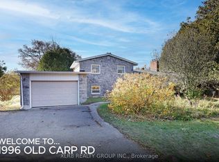 1996 Old Carp Rd, Ottawa, ON K0A 1L0