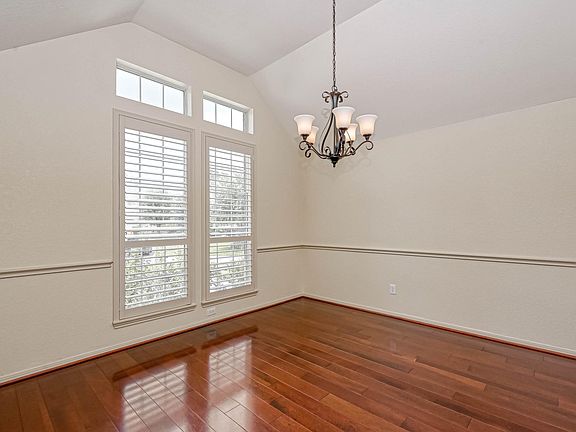 4th image of 5242 Fountainbrook Ln