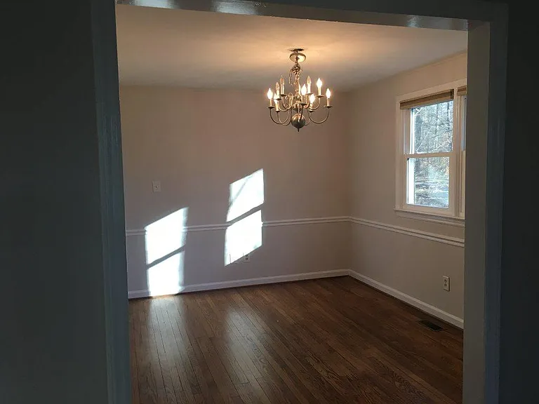 407 Walnut St — Photo 5