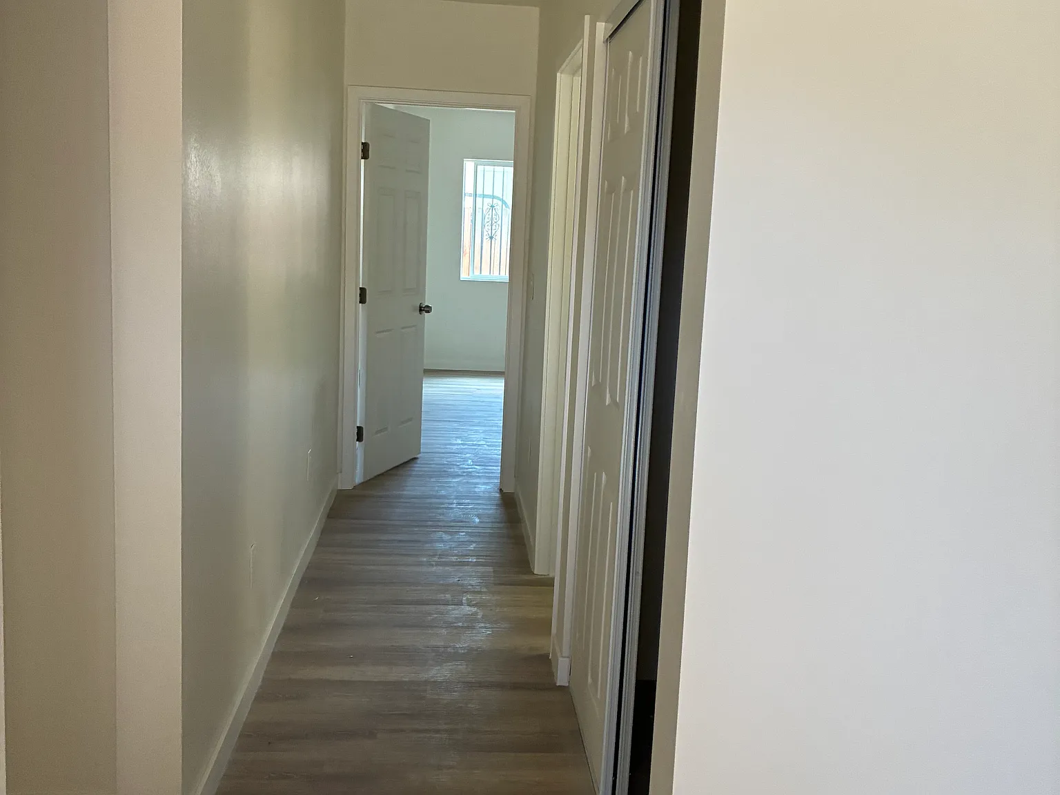 4 bed, 1.5 bath, $3,200 — Photo 3
