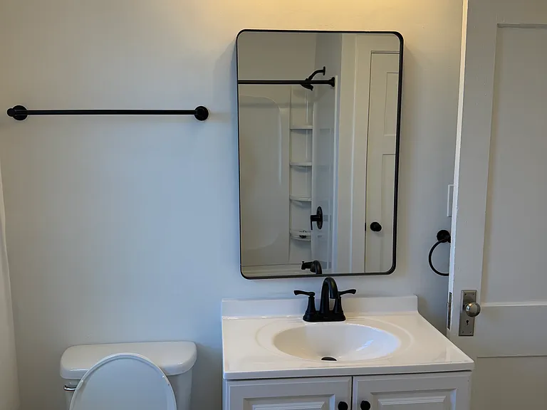 27 Dakota Ave — Photo 11