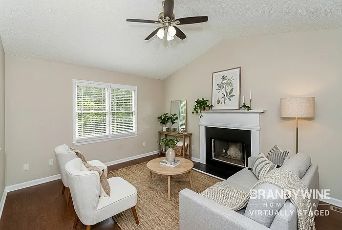 4 bed, 2.0 bath, 1780 sqft, $1,875 — Photo 4