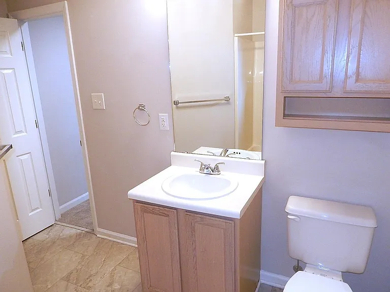 211 Bridgepath Dr — Photo 23