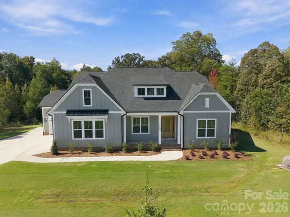 1264 Sage Pine Cir #15, Clover, SC 29710