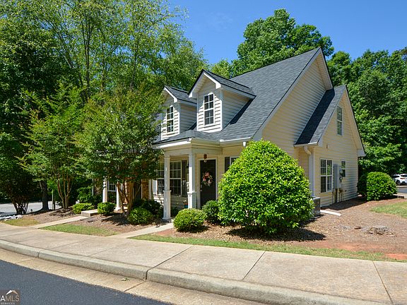3rd image of 1325 Cedar Shoals Dr APT 1000