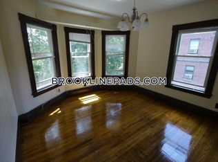 37 Harvard Ave #U3, Brookline, MA 02446
