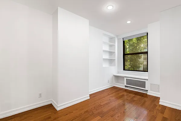 Rented by Maz Group NY | media 10