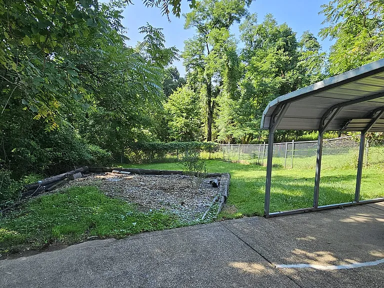 7988 Aber Rd — Photo 5