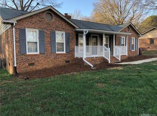 305 Colonial Cir, Wingate, NC 28174