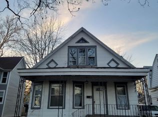 705 S English Ave, Springfield, IL 62704