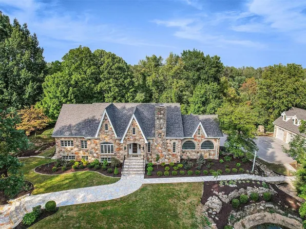 2303 E 5th St, Washington, MO 63090