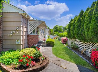 34 Astor Ave, Hawthorne, NY 10532