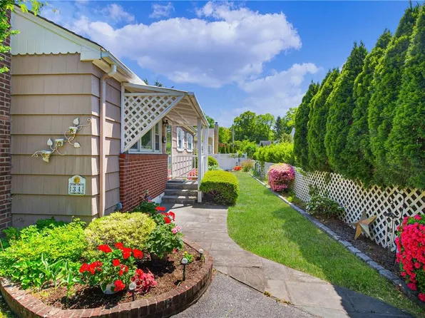 34 Astor Avenue, Hawthorne, NY 10532