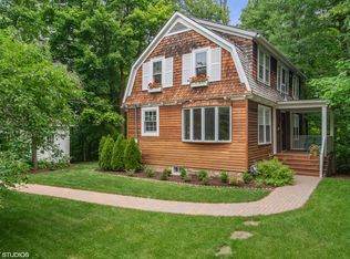 1551 Linden Ave, Highland Park, IL 60035