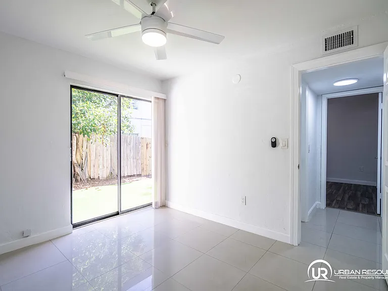 3265 Virginia St #1 — Photo 23