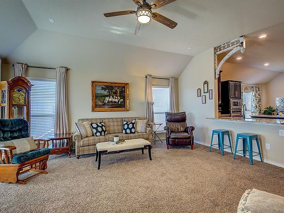 5th image of 3034 Black Hills Blvd