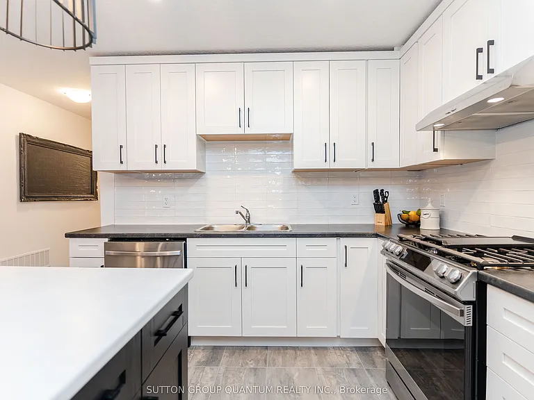 114 Mullin St — Photo 5
