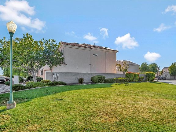 5th image of 8913 Sparkling Creek Ave