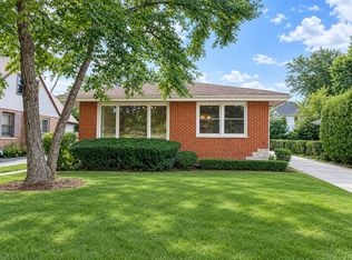 124 Harlem Ave, Glenview, IL 60025