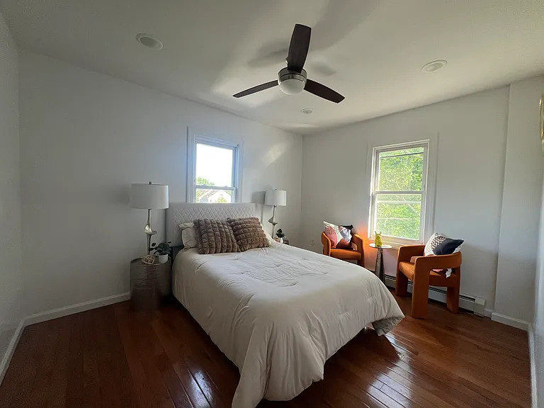 255 Lafayette Pl #2R — Photo 6
