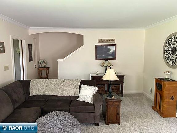 3rd image of 1920 9th Ave E