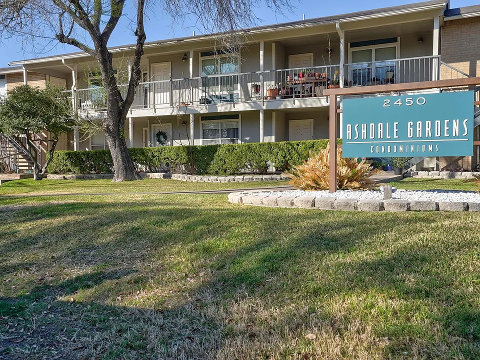 2450 Ashdale Dr #205-D