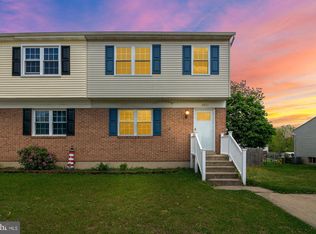 8011 Mansion House Xing, Pasadena, MD 21122