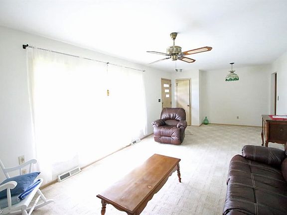 2nd image of 3788 Valley Forge Dr