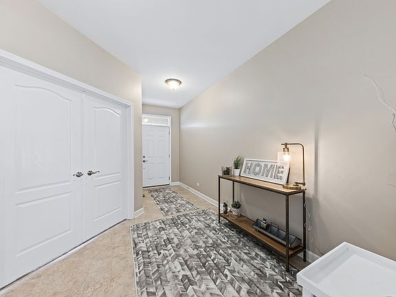 4th image of 2544 Northwood Ave