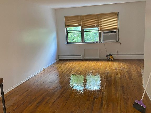 3rd image of 24020 69th Ave #2