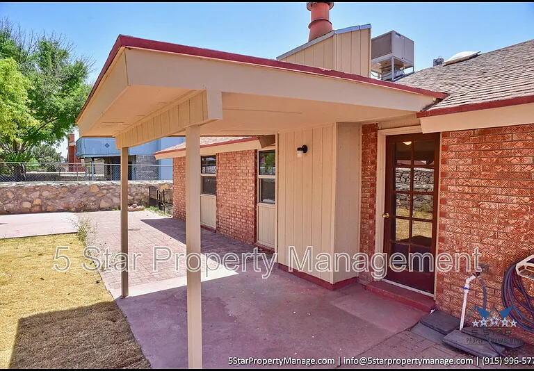 11645 Gordon Cooper Ln — Photo 40