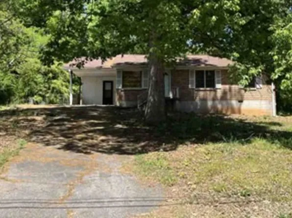 2616 Farn Dr, Ellenwood, GA 30294