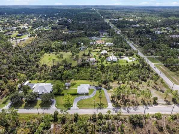 90 24th Ave NE, Naples, FL 34120