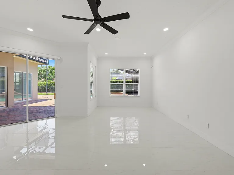 5224 Vistamere Ct — Photo 29