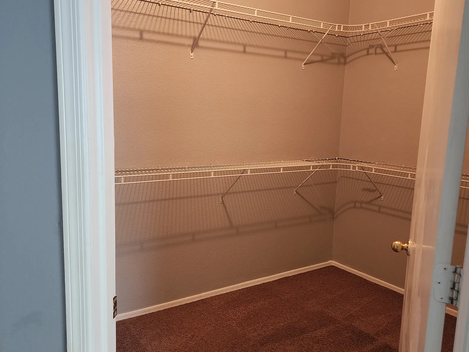 3 bed, 1666 sqft, $2,100 — Photo 3