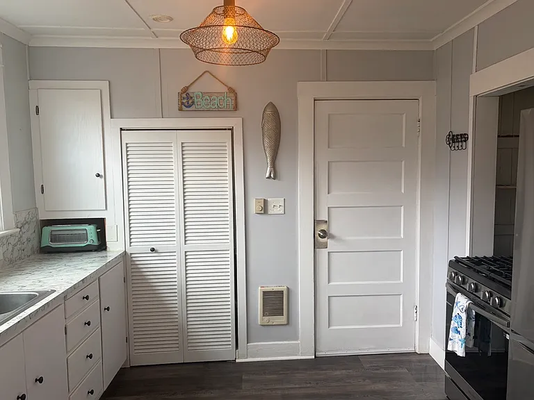 709 2nd Ave #A — Photo 12