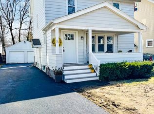 21 Colebourne Rd, Rochester, NY 14609