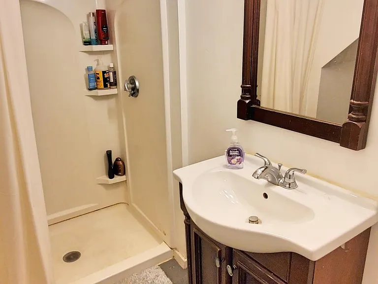 345 Crescent St #2 — Photo 7