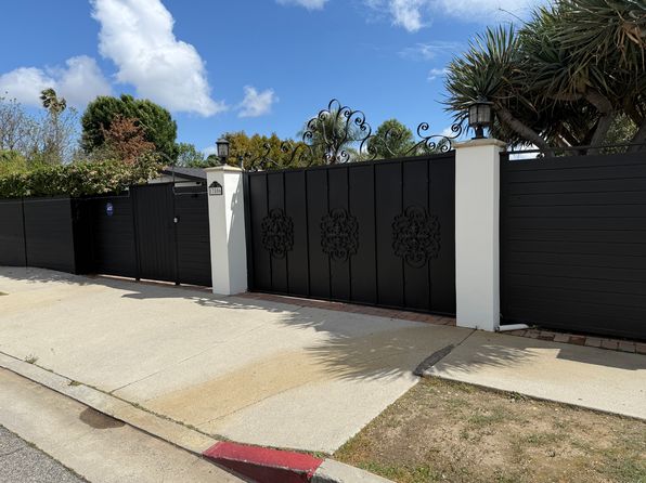17806 Plummer St, Northridge, CA 91325