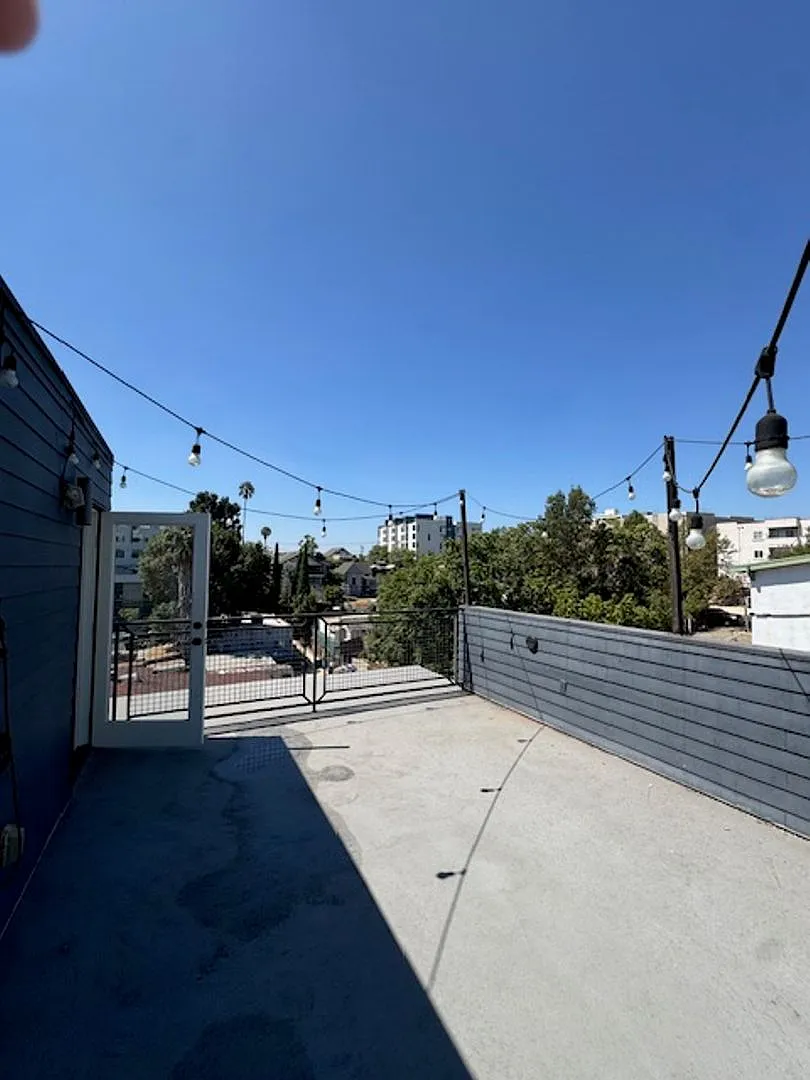 321 N. Bixel St. — Photo 4