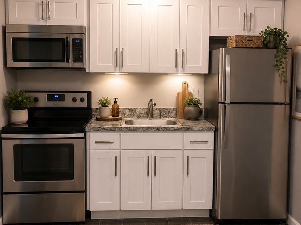 441 Ford St APT C22