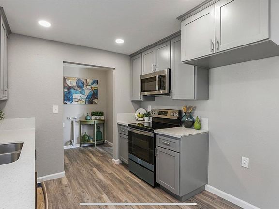4th image of 3255 W Telegraph Ave